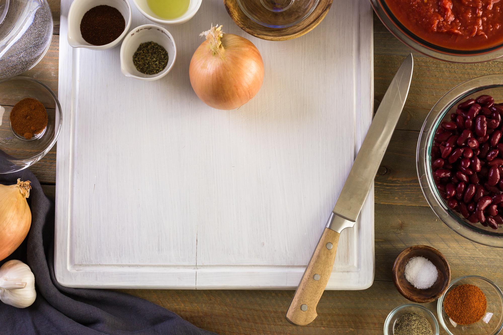 Set di utensili e ricette stampate